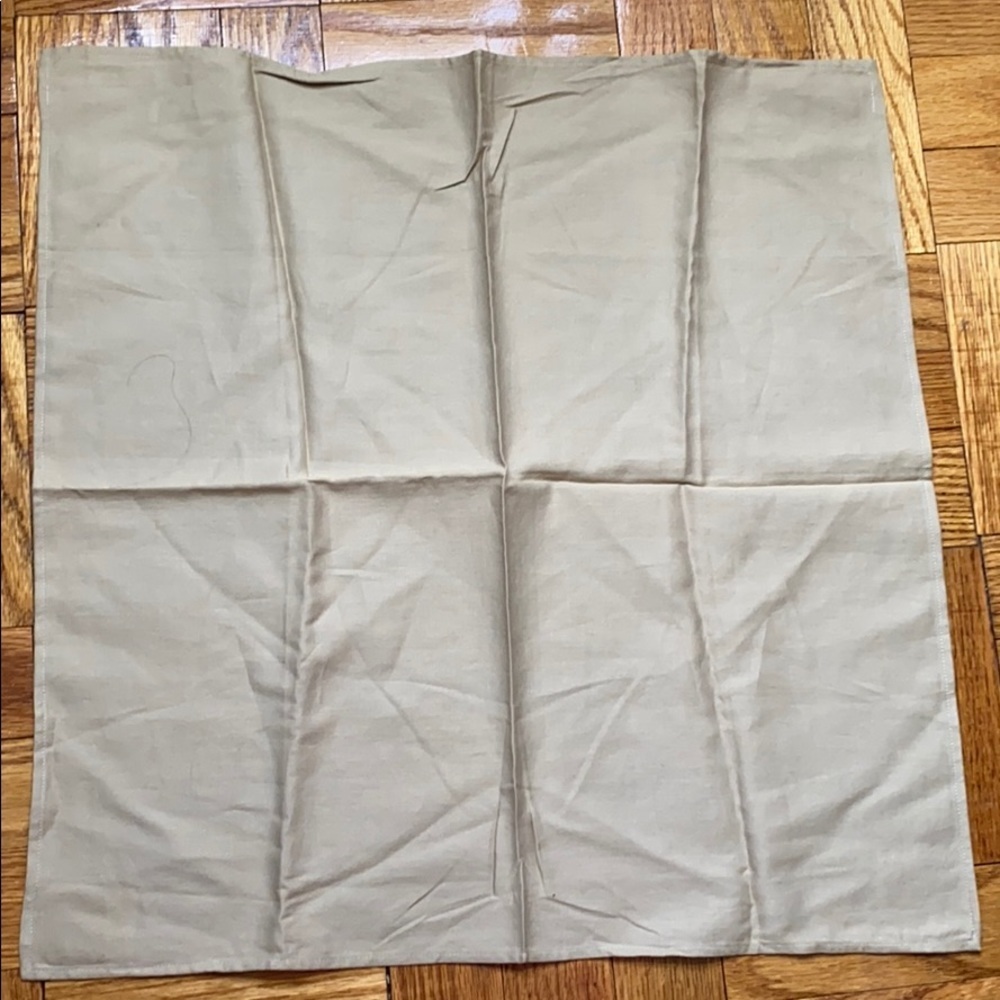 NWOT Calvin Klein tan napkin 1 piece